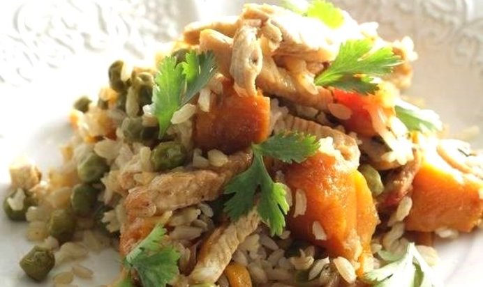 Пряный плов с овощами и индейкой