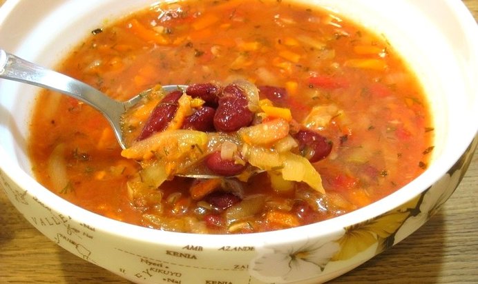 Постные щи с фасолью