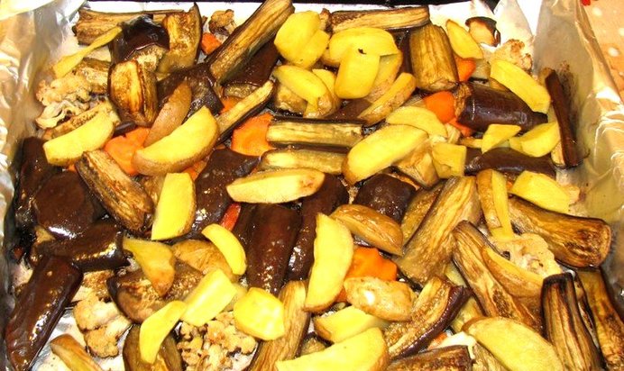 Овощи печеные в духовке