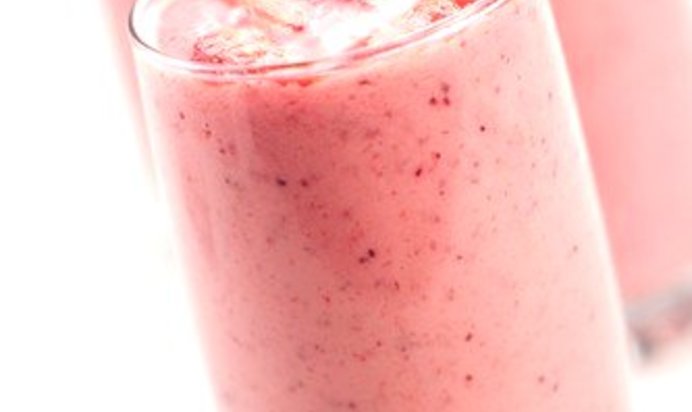 Смузи из свежей клубники