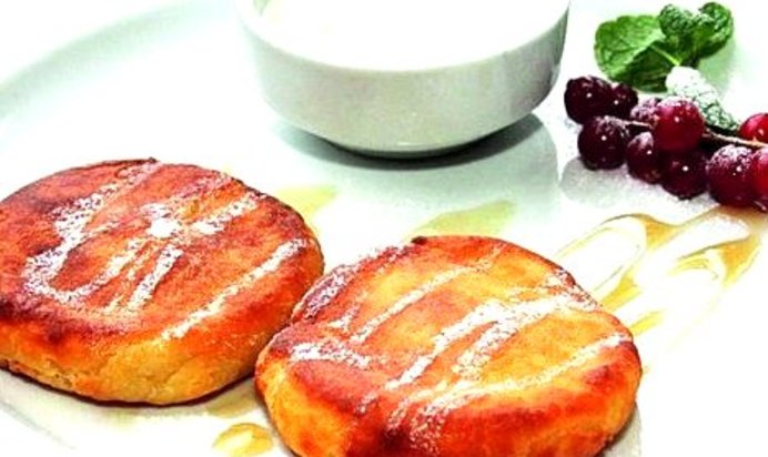 Сырники с кленовым сиропом