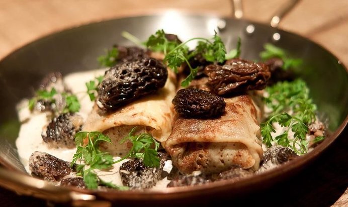 Блины со сморчками от Ильи Захарова