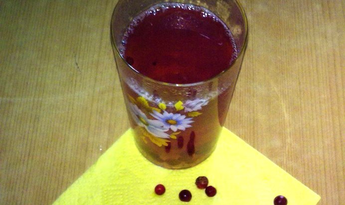 Компот бруснично-персиковый