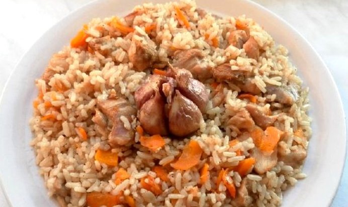 Плов из куриных бедрышек