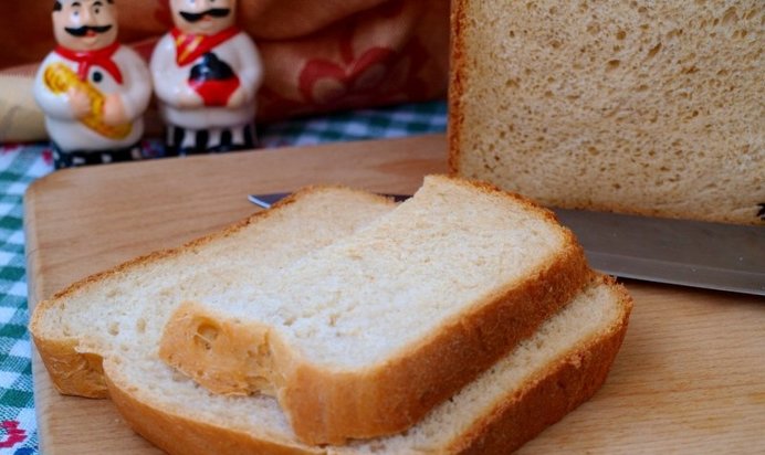 Манный хлеб на молоке в хлебопечке