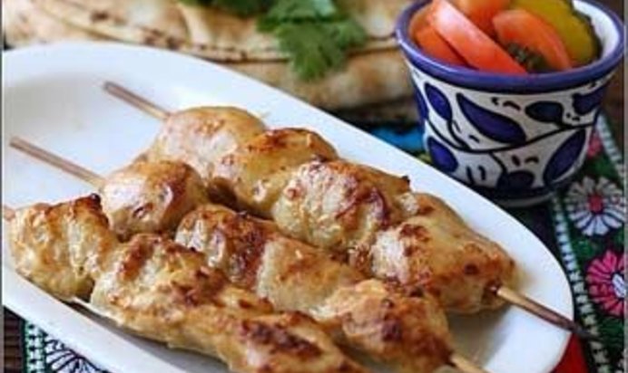 Куриные шашлыки на шпажках