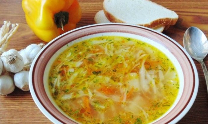 Щи из индейки со свежей капустой