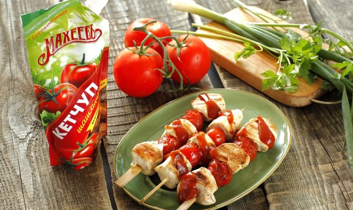Шашлык из курицы с помидорами черри