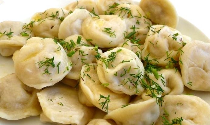 Постные пельмени с капустой