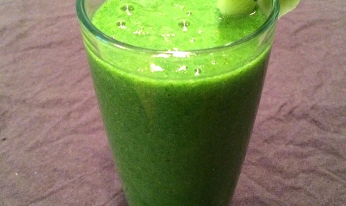 Смузи из фейхоа со шпинатом