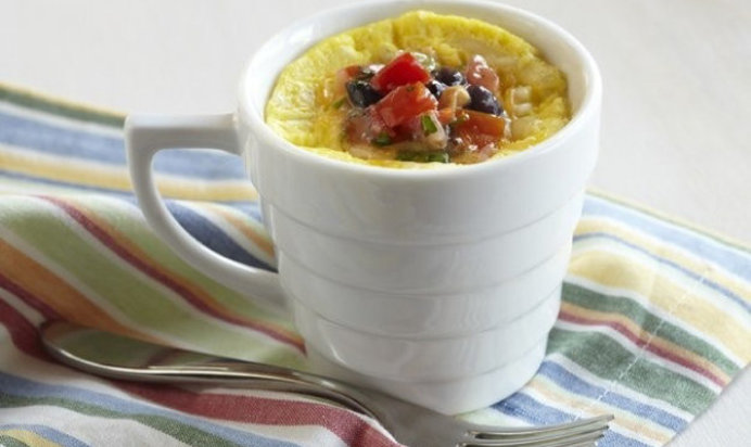 Французский омлет в кружке