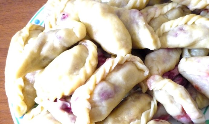 Вареники с вишней по‑домашнему