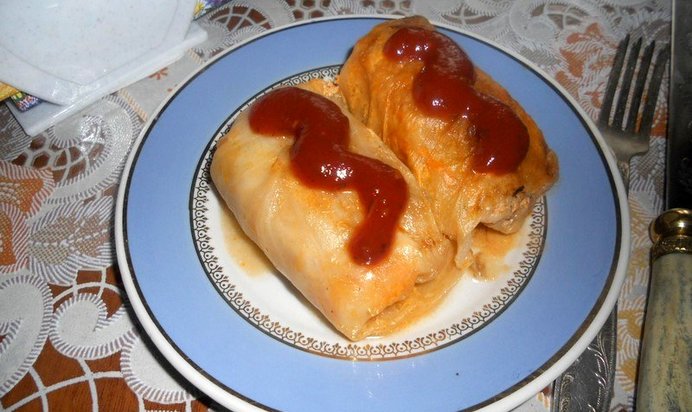 Голубцы в томатно-сметанном соусе