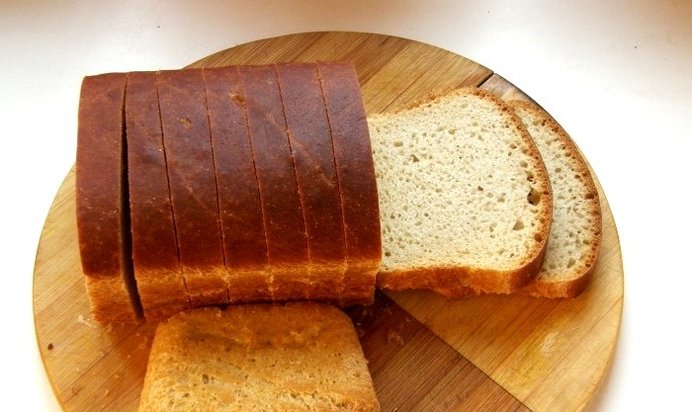 Белый хлеб на закваске в духовке