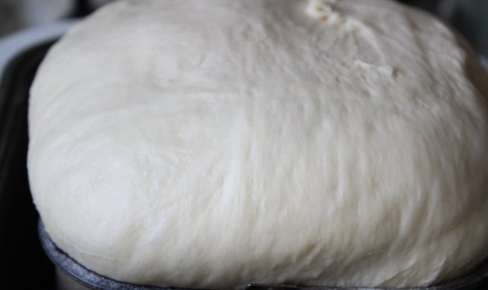 Пирожковое тесто на сметане в хлебопечке