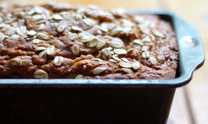 Овсяно-яблочный хлеб