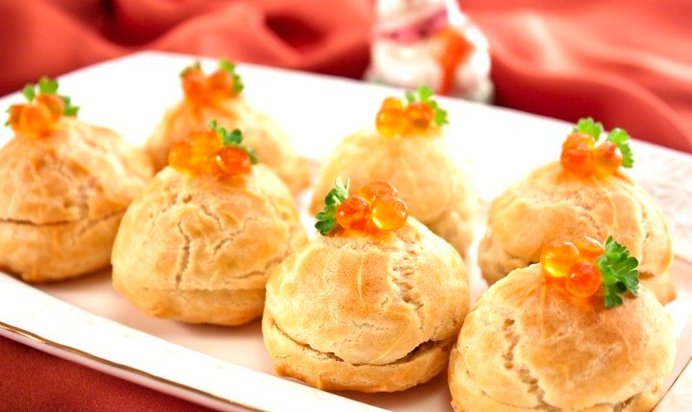 Профитроли с тремя вариантами начинки