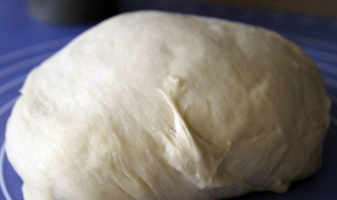 Сдобное дрожжевое тесто в хлебопечке