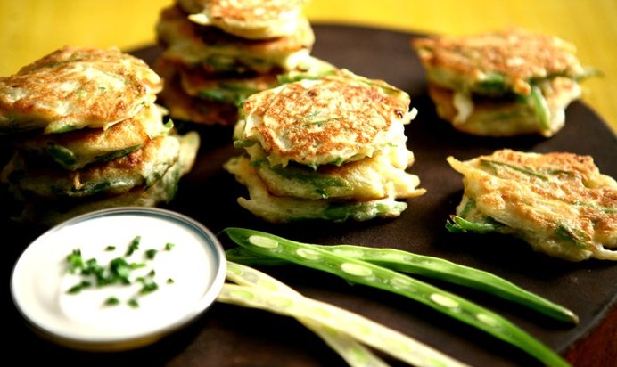 Оладьи из зеленой фасоли