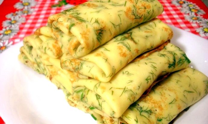 Укропные блины с двойной начинкой