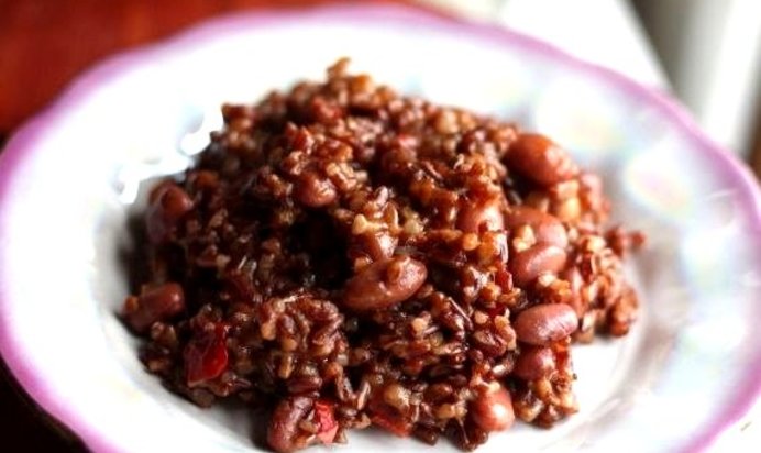 Плов из красного риса