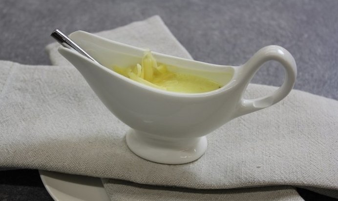 Овощная запеканка с колбасой