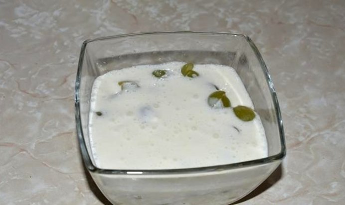 Фруктовый салат из киви и винограда