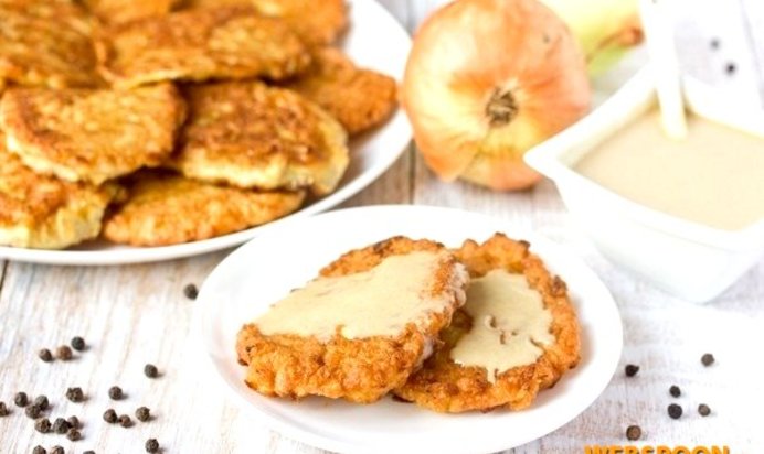 Луковые оладьи