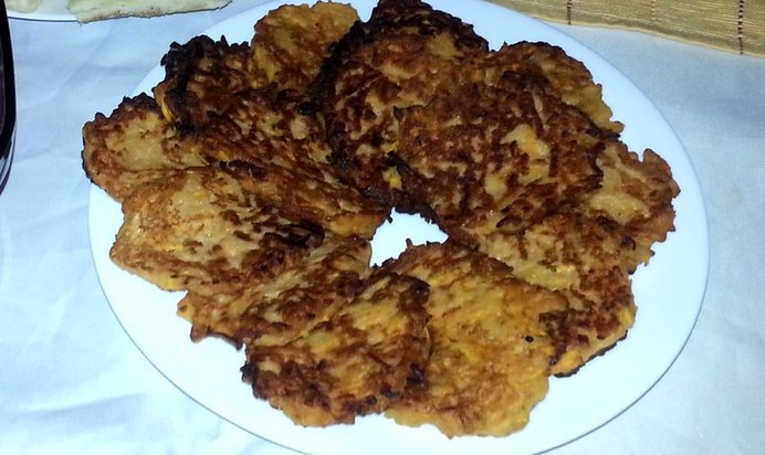 Морковно-яблочные оладьи