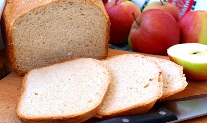 Яблочный хлеб в хлебопечке