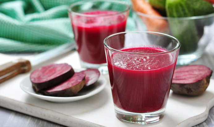 Смузи со свеклой и малиной