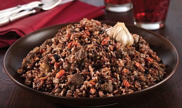 Плов из баранины с ягодами годжи