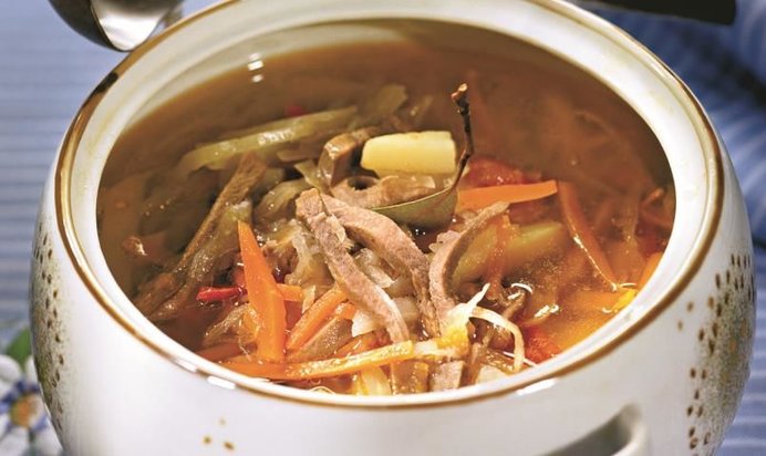 Щи с говяжьим языком