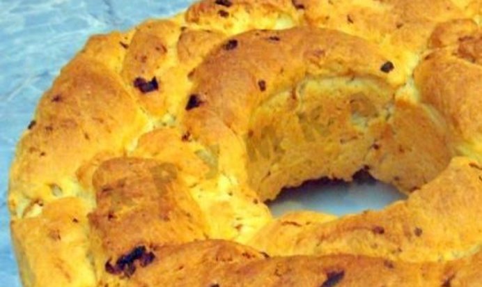 Луковый воздушный хлеб