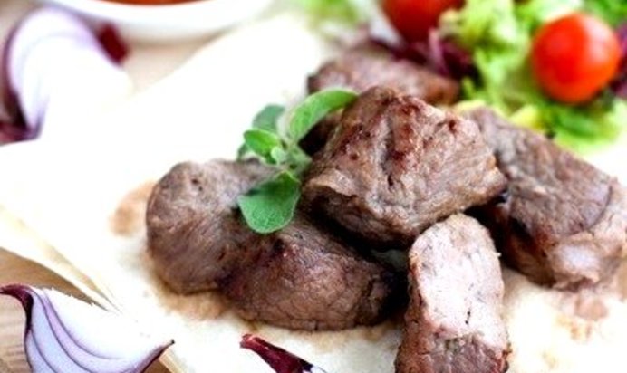 Шашлык из баранины с киви