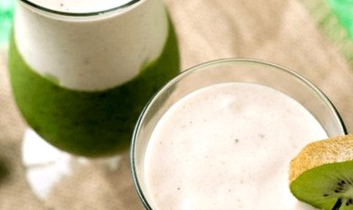 Смузи с бананом и киви