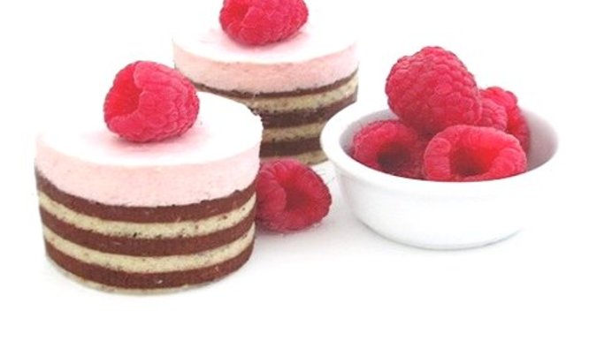 Малиновое пирожное