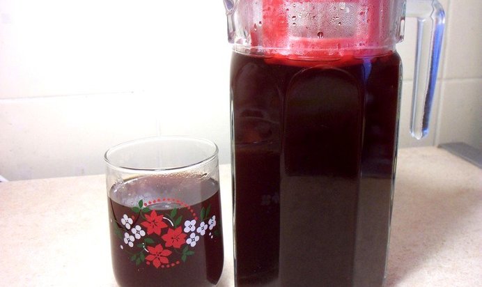 Компот из вишни и сухофруктов