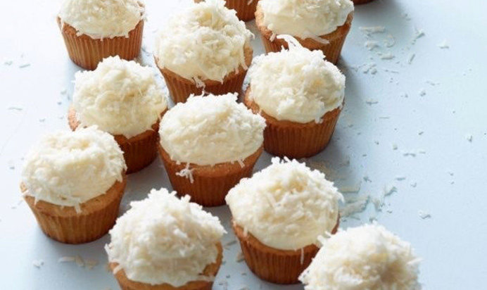 Рождественские кокосовые кексы