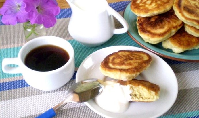 Оладьи на кефире пышные