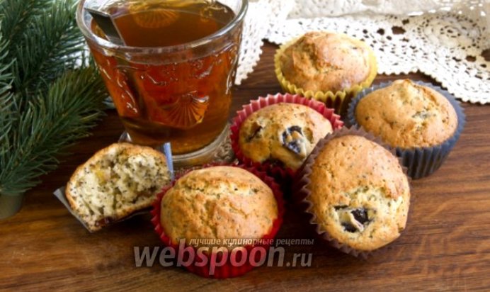 Маффины со сливами и маком