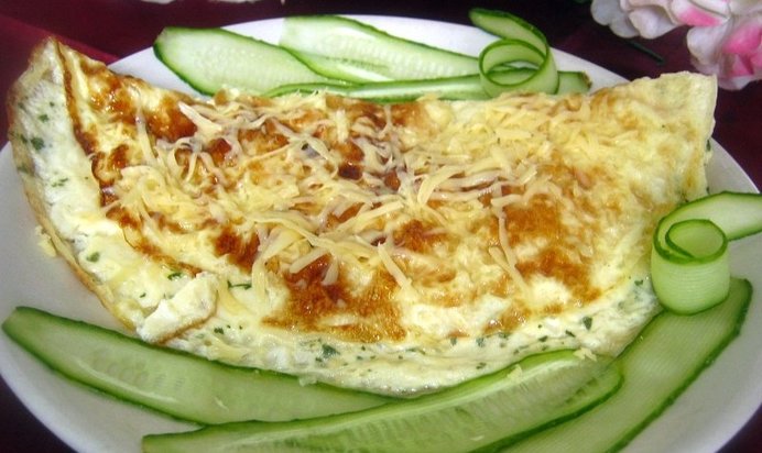 Омлет с сыром