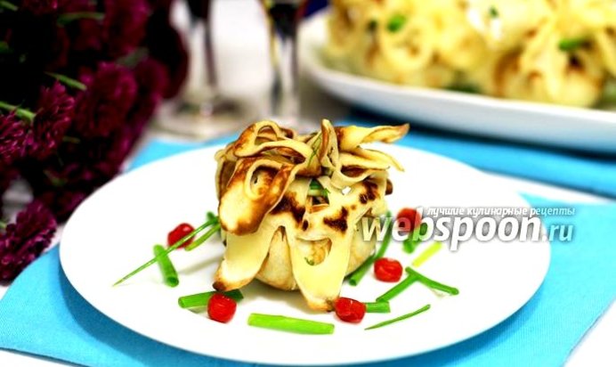 Блинные мешочки с картофелем, фаршем и перцем