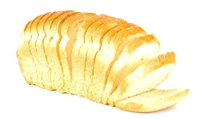 Свежий белый хлеб