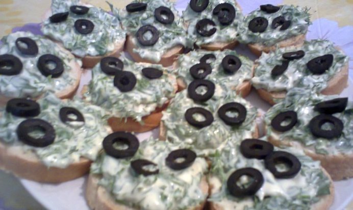 Бутерброды с зеленью