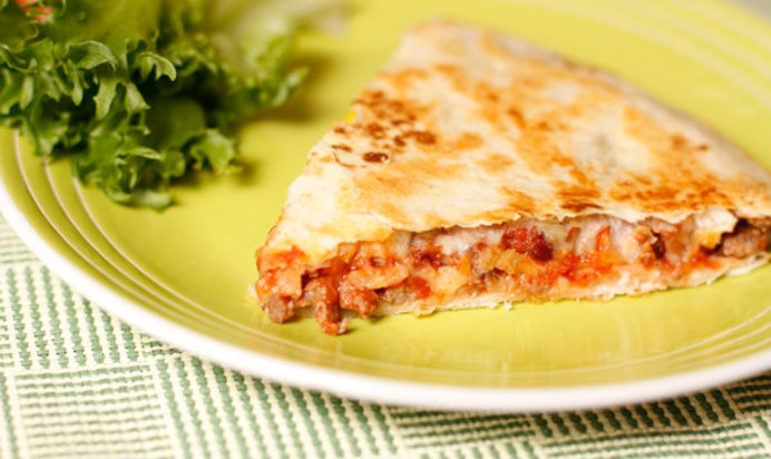 Кесадилья с мясом