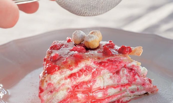 Творожно-ореховый блинный торт