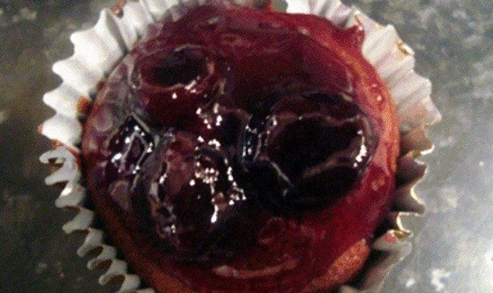 Мраморные кексы с вишней