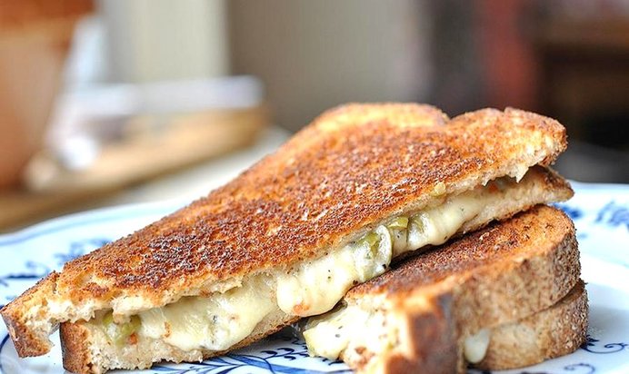 Сэндвичи с оливками и сыром