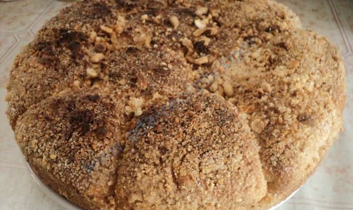 Сладкий пирог из дрожжевого теста в хлебопечке